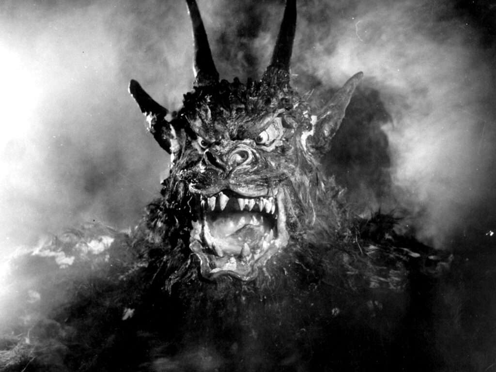 Horror Battle: Night of the Demon (1957) vs Night of the Demon (1980) 4 Horror Battle: Night of the Demon (1957) vs Night of the Demon (1980) Night of the Demon (1957)