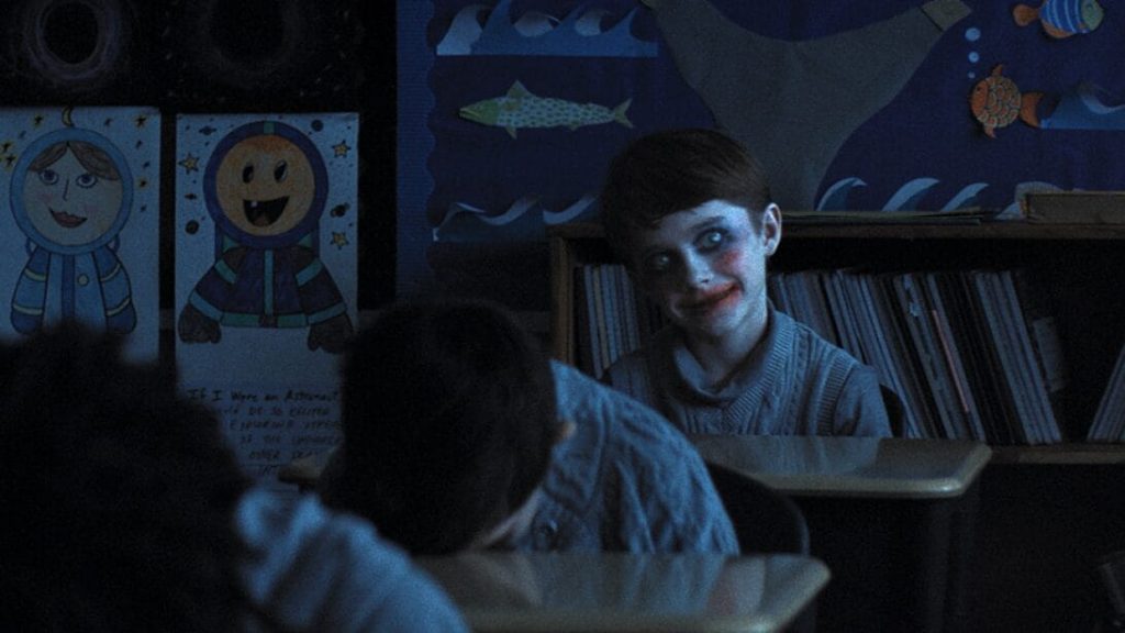 Weapons, Zach Cregger's Disturbing Horror 2 Weapons, Zach Cregger's Disturbing Horror Weapons, Zach Cregger's Disturbing Horror