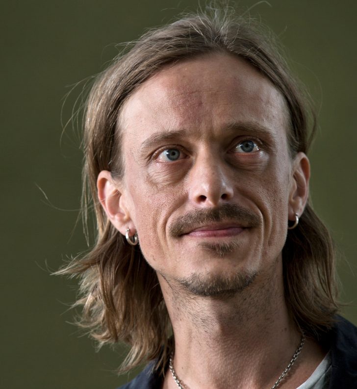 Mackenzie Crook