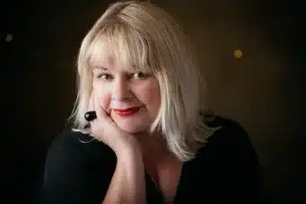 Tracy Fahey author headshot
